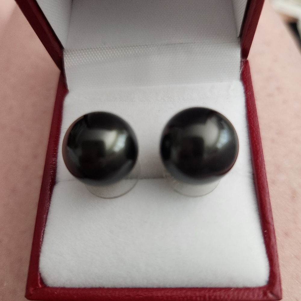 VTG LARGE 12mm BLACK GLASS PEARL STUD EARRINGS STERLING SILVER POST